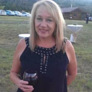 Meet your Posher, Carla